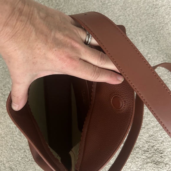 Crossbody or shoulder bag. Brown leather. Size small - Picture 7 of 9